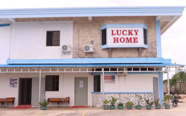 Lucky Home Hotel and Apartment
