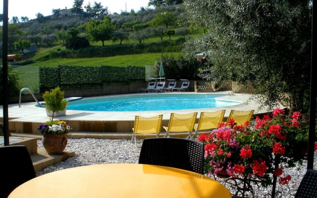 Bed And Breakfast Bigotti - economico, immerso nel verde vicino mare