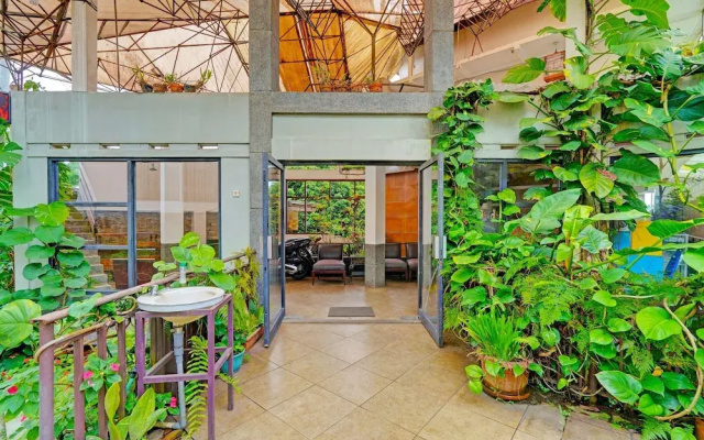 Capital O 91810 Hotel Balebat 2