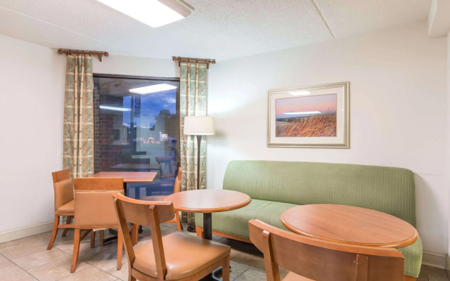 Days Inn by Wyndham Tappahannock