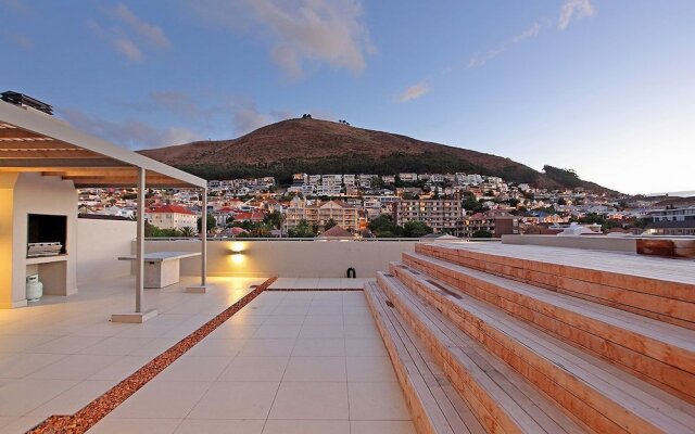 Cape eazi stayz Acc Odyssey