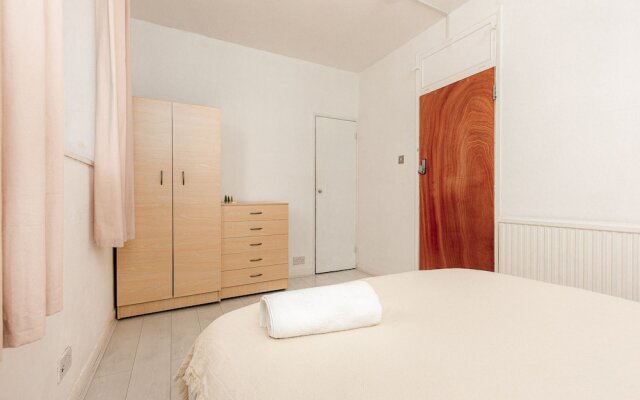 James Middleton House - Deluxe Guest Room 4