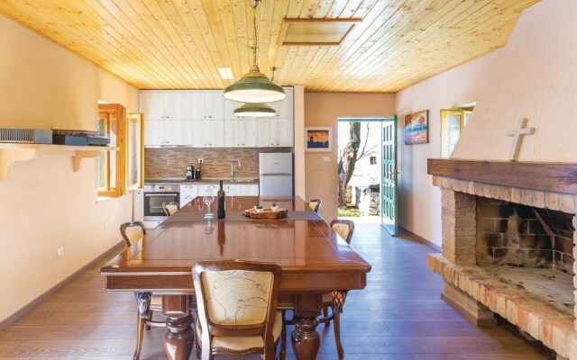 Amazing Home in Tucepi With Wifi and 1 Bedrooms
