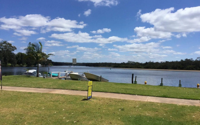 Riviera Caravan Park