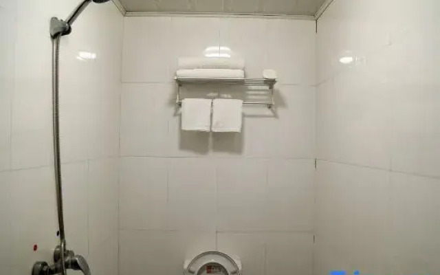 Xinxing Hotel, Anmen