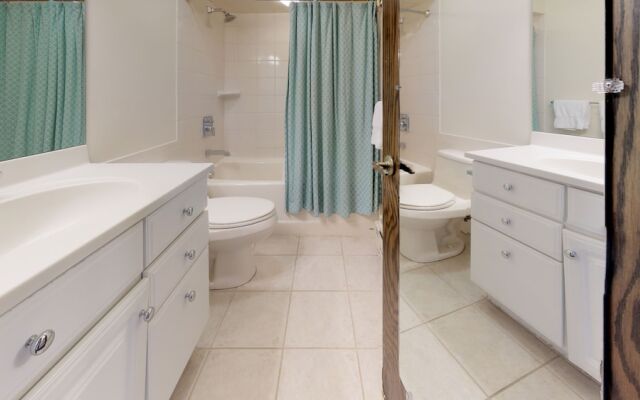 Enzian - CoralTree Residence Collection