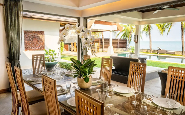 Miskawaan Beachfront Villas