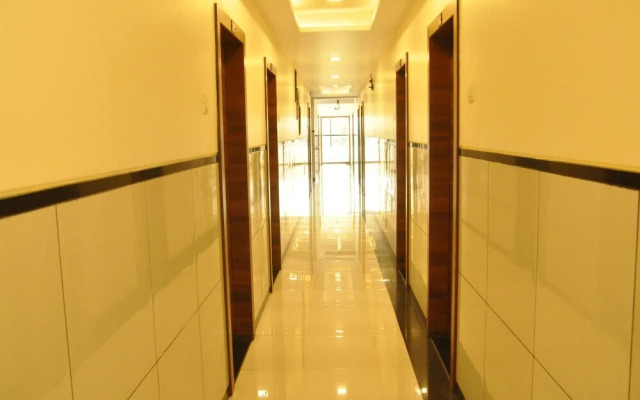 Hotel Sai Shubham by OYO Rooms