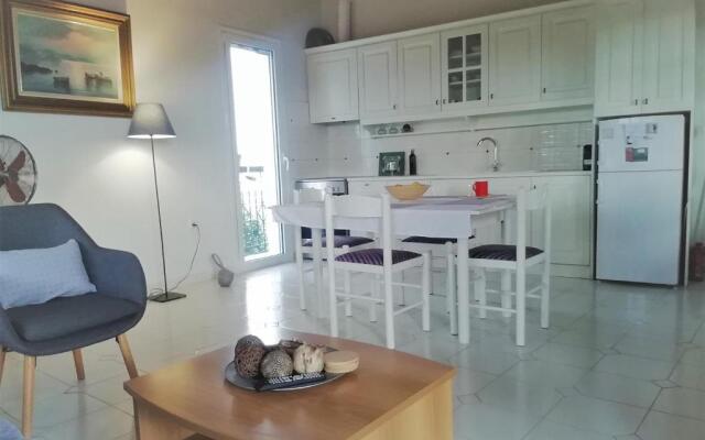 Petrochori Memories House- Floor 1