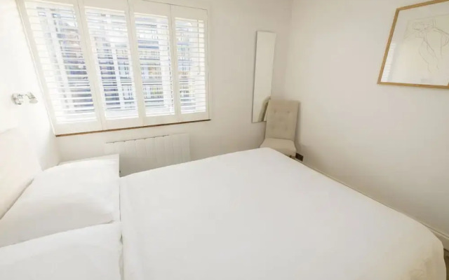 JOIVY Sublime 1 bed flat with Thames view