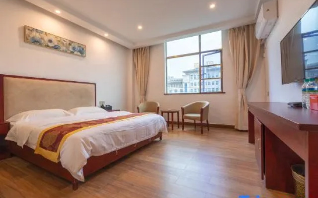Pinjia Business Hotel