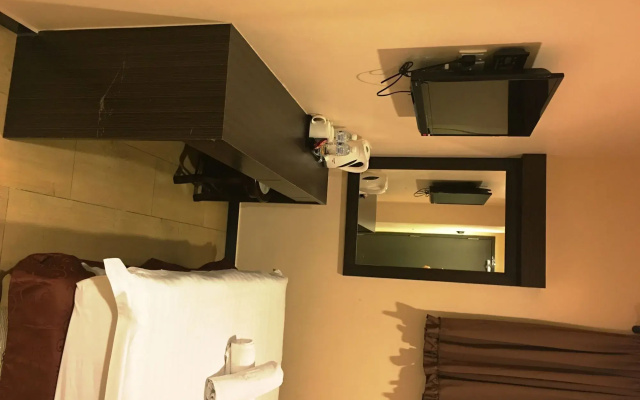 Hotel Lintas Plaza