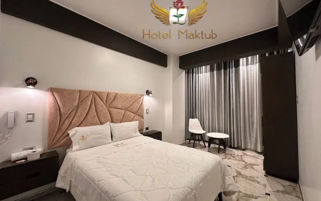 Hotel Maktub