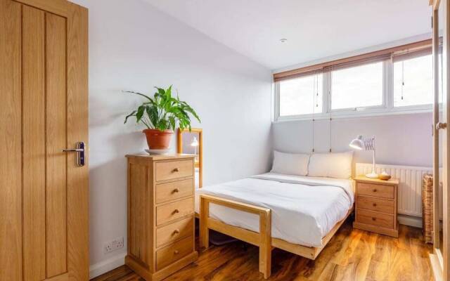 Chic 3Bd House W/terrace in Brixton-victoria Line