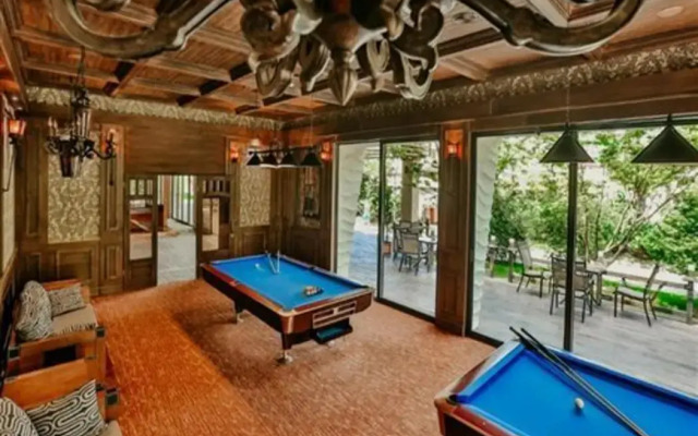 Hotel Oasis