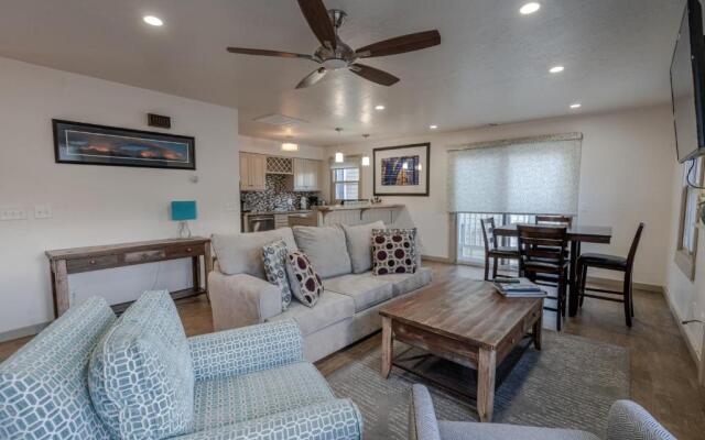 Blue Church Lodge and Townhouses