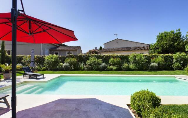 Maison Eygalières, 4 pièces, 6 personnes - FR-1-599-19