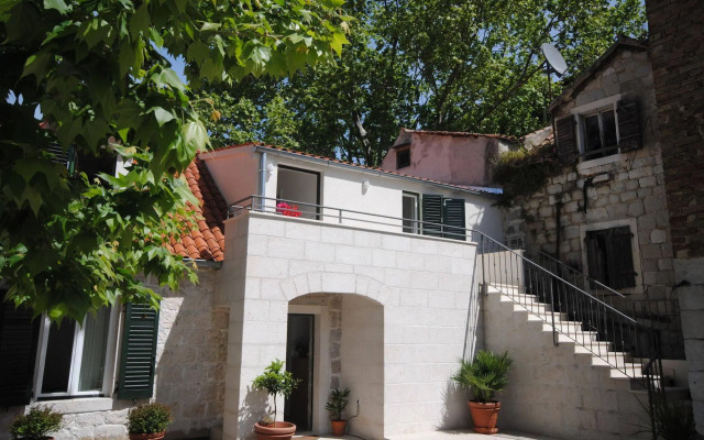 Lanterna Rooms