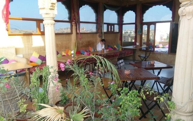 Hotel Pol Haveli