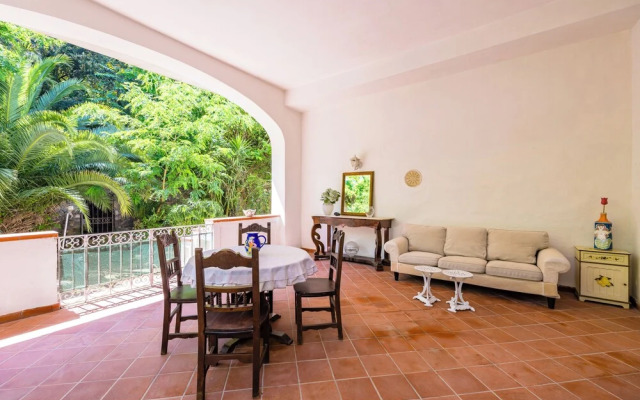 Villa Villari Terrace and Patio by Napoliapartments