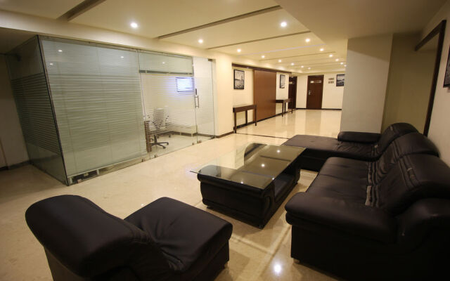 OYO Premium Jubilee Garden Jawahar Road