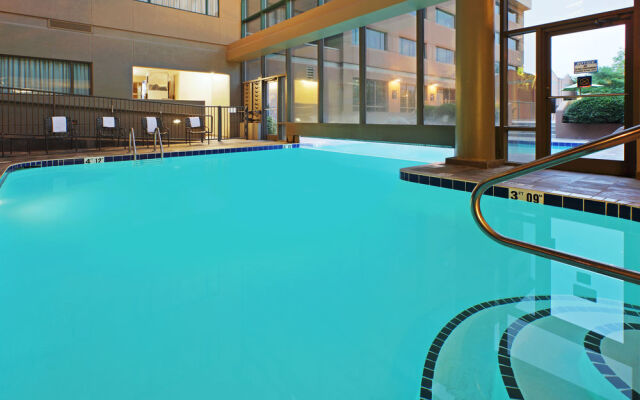 Crowne Plaza Little Rock