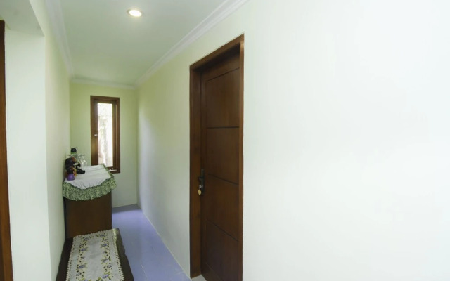 OYO 1909 Edelweiss Residence Syariah