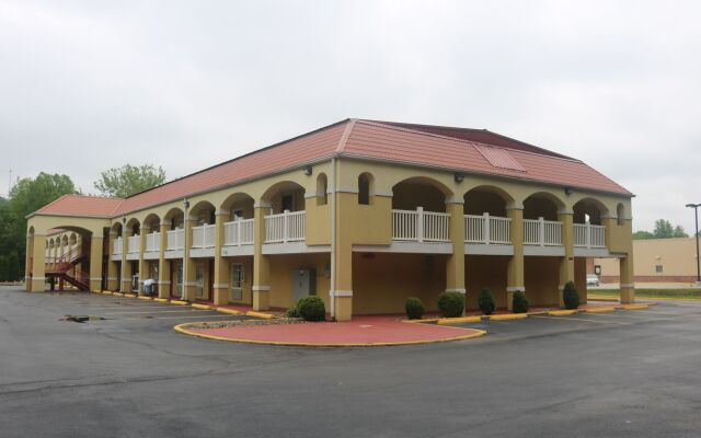 Econo Lodge Huntington - Barboursville University Area