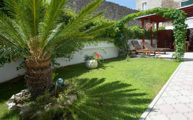 Apartment Kadena