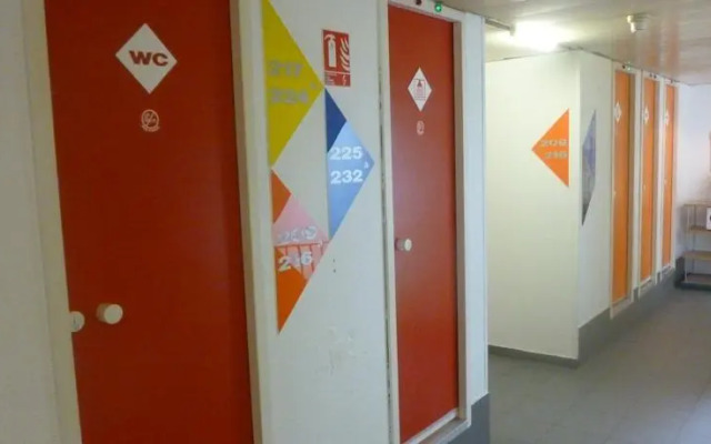 Lemon Hotel Dreux Chartres