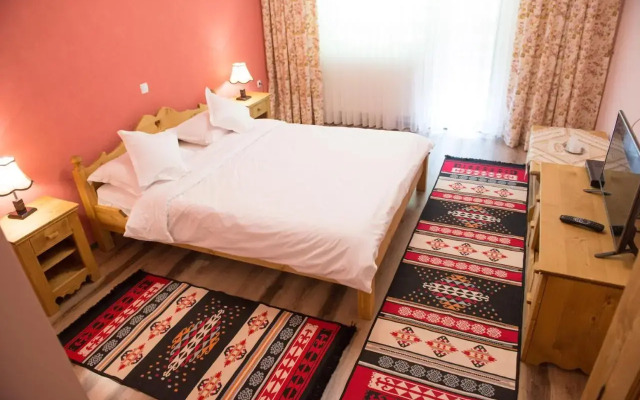 Pensiunea Floare De Colt