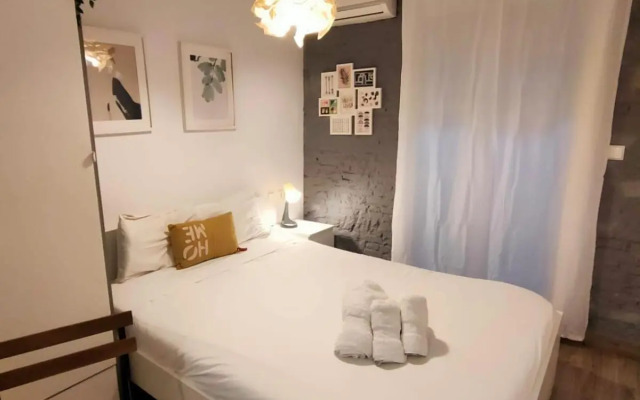 Pequeño Alojamiento con Mini Piscina - NO climatizada