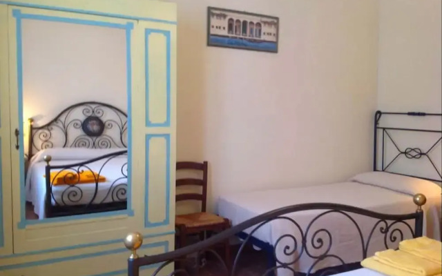 Beautiful private villa for 7 people with WIFI, private pool, TV and parking, close to Montepulc