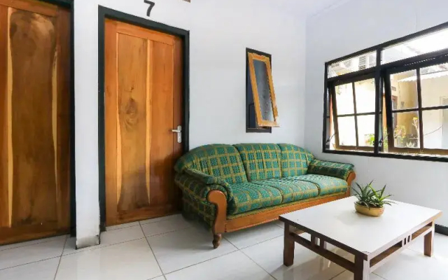 Spot On 2497 Pesona Guest House