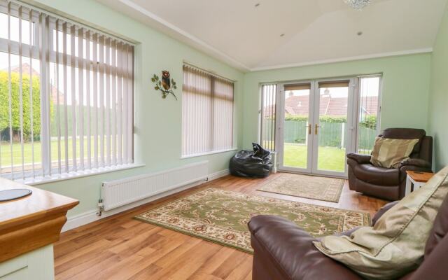 Pinfold View