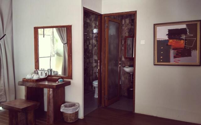 Maribaya Glamping Tent