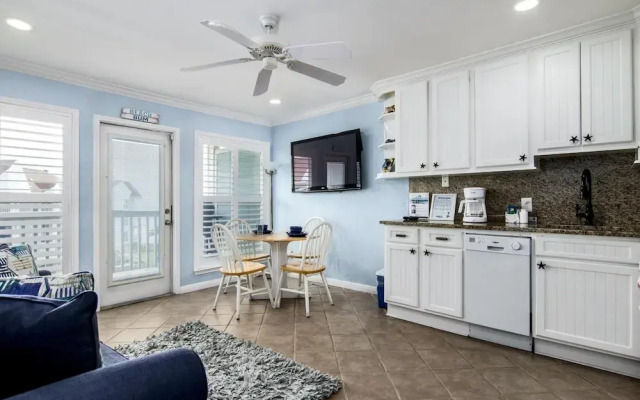 Seascape 1320 - Sea Turtle Nest