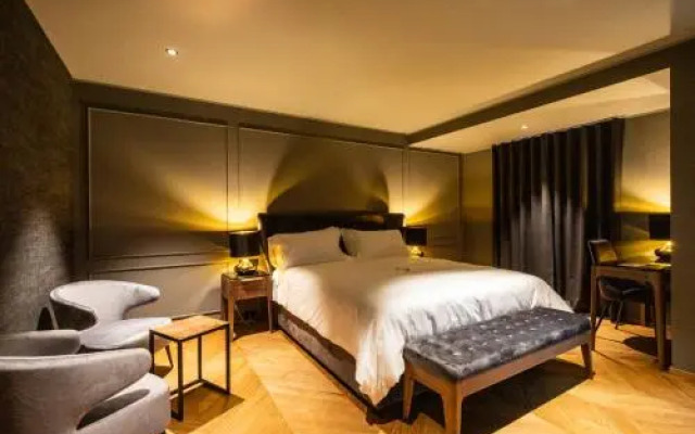 DAM Boutique Hotel & Restaurant