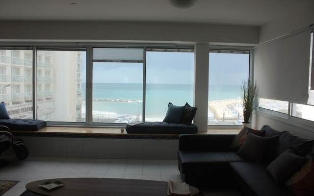 TLV Suites on the beach