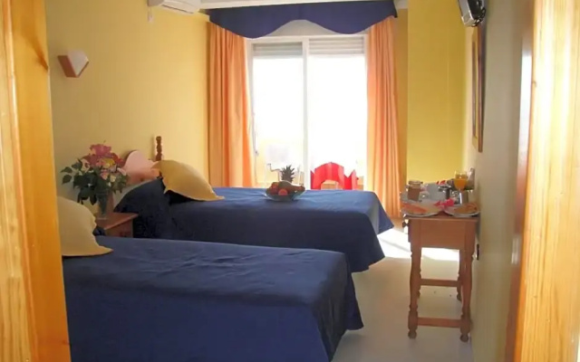 Hostal Costa Sol