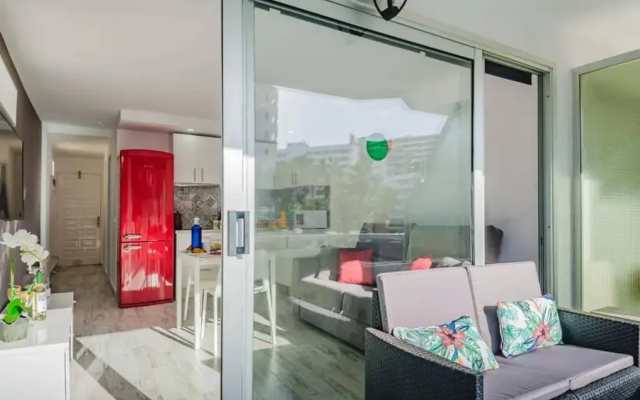 Luxury apt 1 MINUTE from the Beach of the Dunes