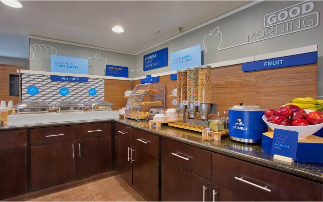 Hampton Inn by Hilton Costa Mesa Newport Beach