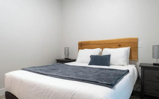Beach Suites Parksville