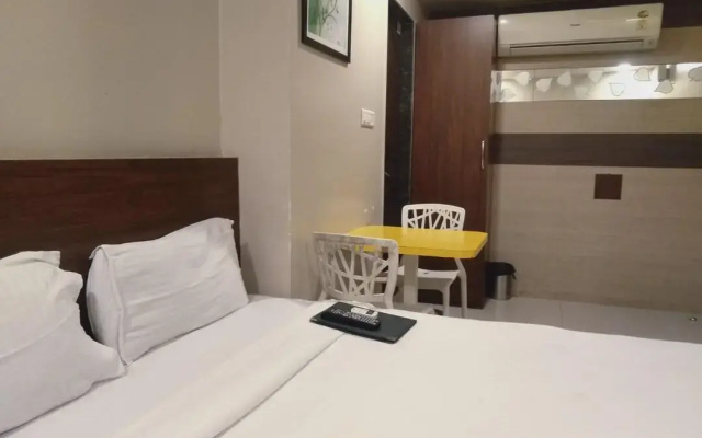 OYO 18340 Grand Pune