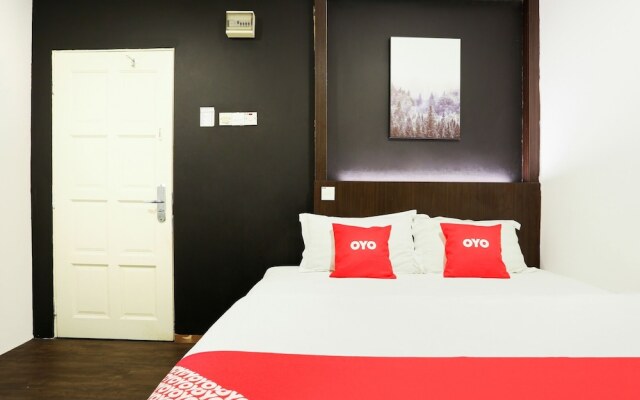 OYO 90460 Hotel Kl2f Rest & Go