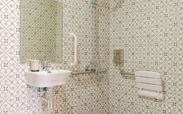 Blue Castle Guesthouse