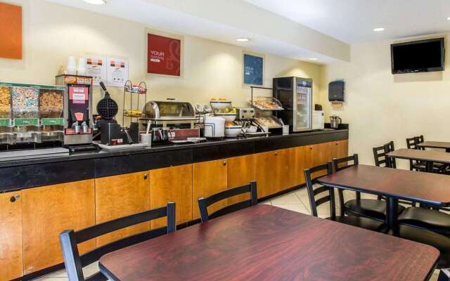 Quality Inn Darien - North Brunswick