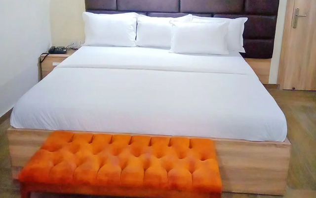 Bayview Resorts And Hotels Limited