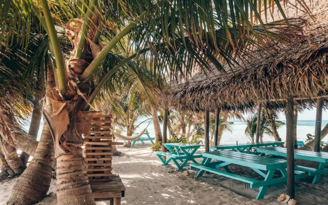 Ranguana Caye Cabanas