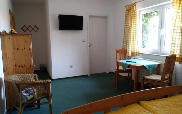 Pension Und Gasthof Zur Scheune